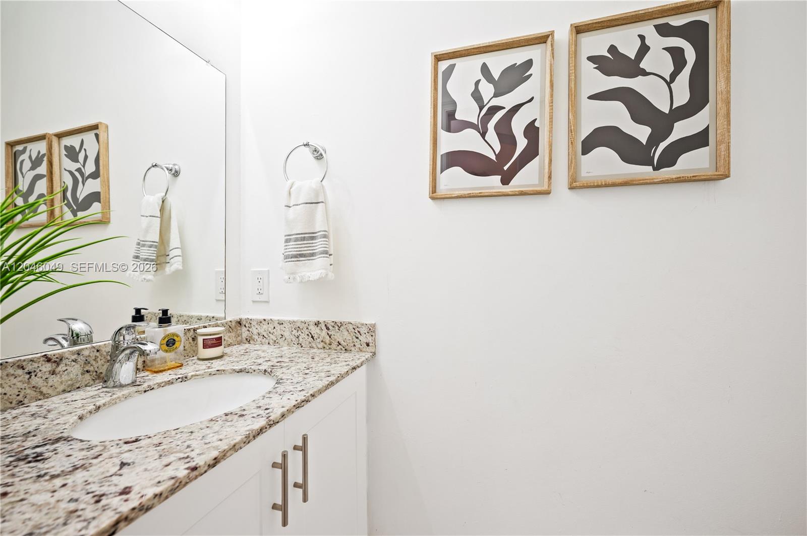 445 Conservation Dr — Photo 5