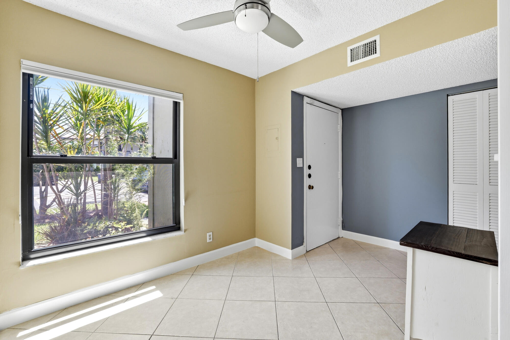 5710 Princess Palm Court # B — Photo 4