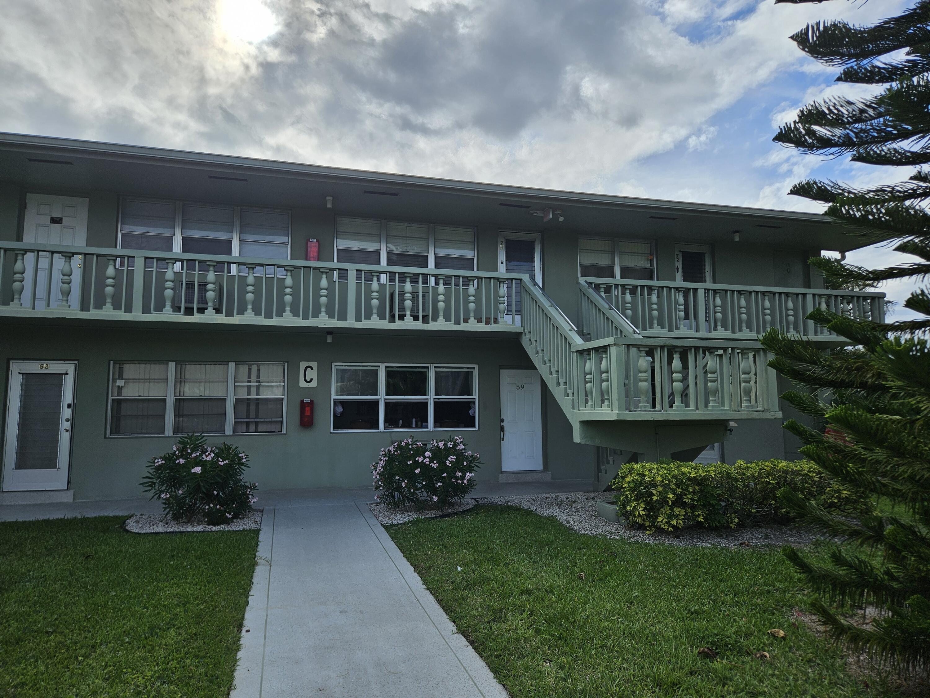 71 Easthampton # C, West Palm Beach FL 33417