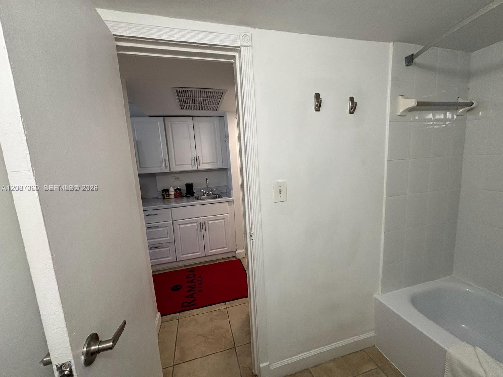 19201 Collins Ave # 747 — Photo 5