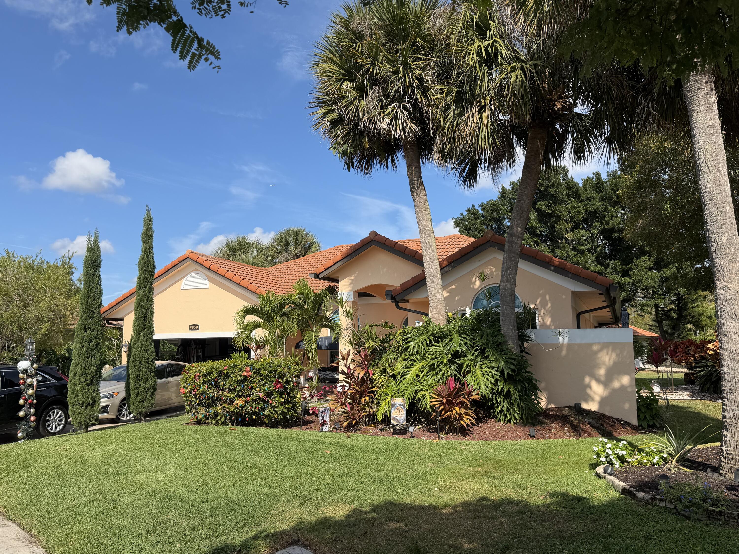9050 Cypress Hollow Drive, Palm Beach Gardens FL 33418