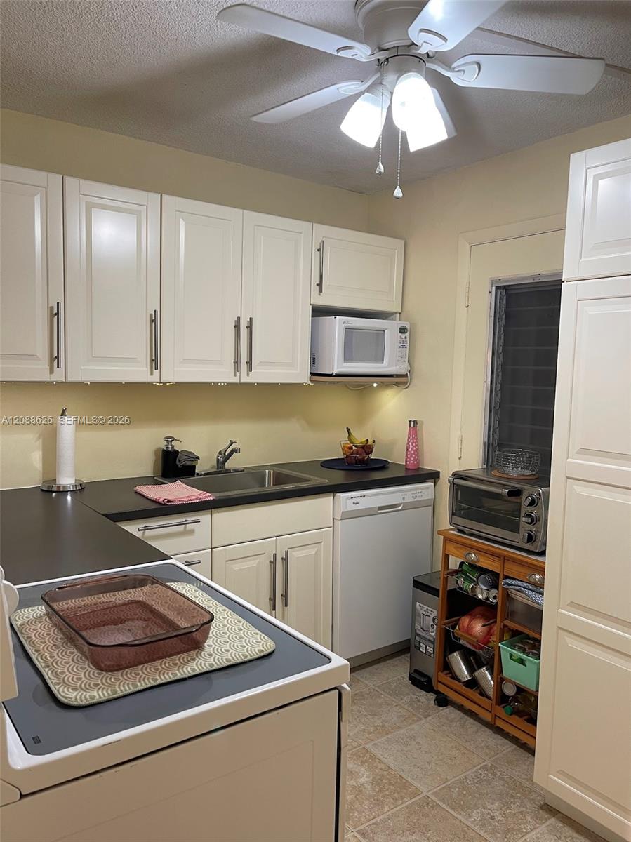 17001 NE 13th Ave # 302 — Photo 4