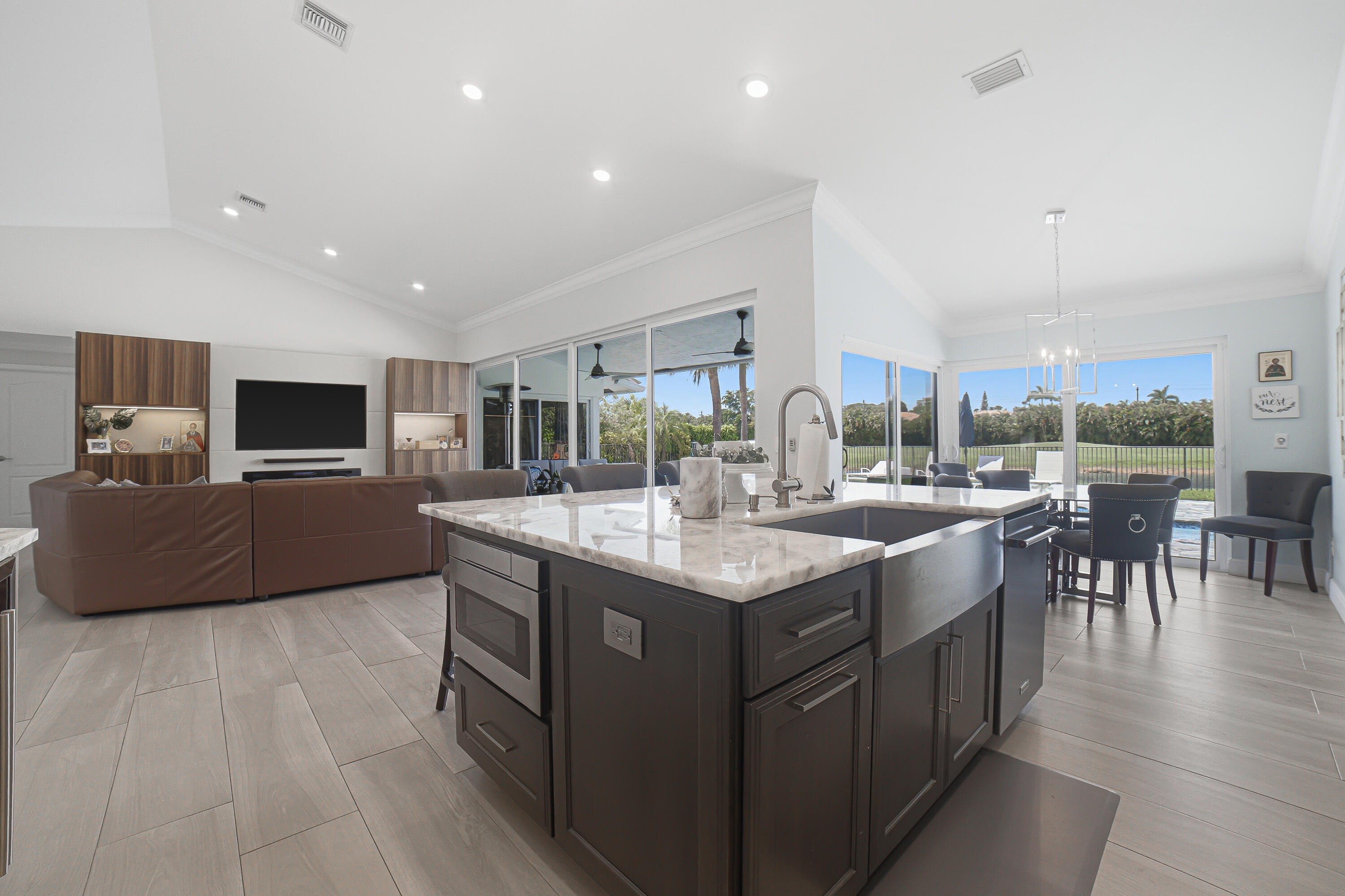 11170 Boca Woods Lane — Photo 5
