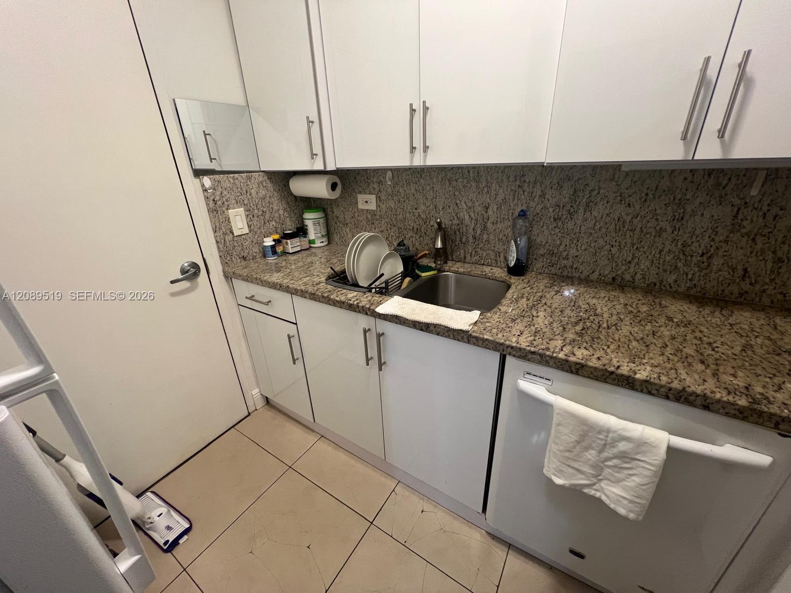 7441 Wayne Ave # 3O — Photo 3