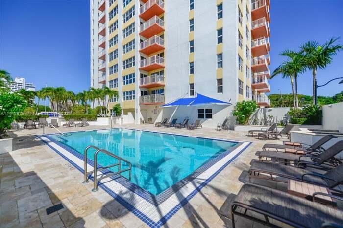 3000 E SUNRISE Boulevard # 17F — Photo 3