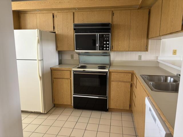 2601 Village Boulevard Apt 406 — Photo 2