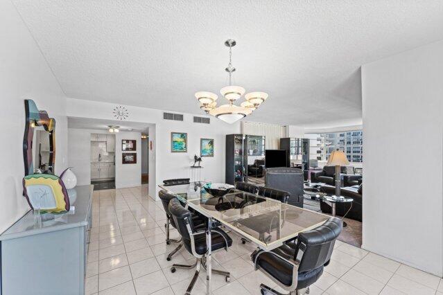 1980 S OCEAN Drive # 18Q — Photo 4