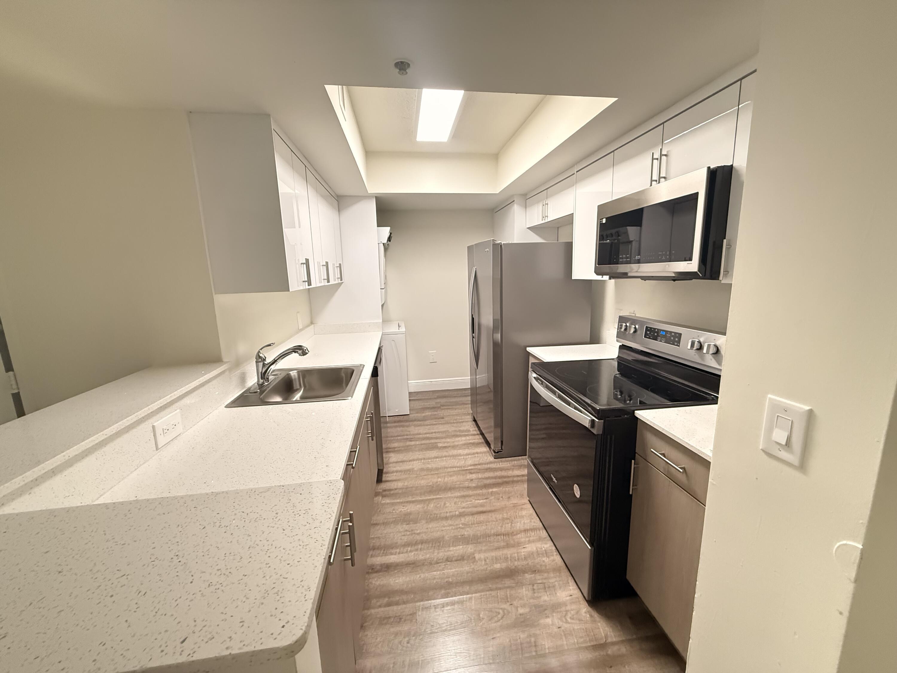 16900 N Bay Road # 2303, Sunny Isles Beach FL 33160
