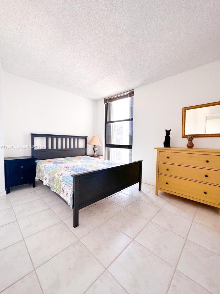 20335 W Country Club Dr # 2302 — Photo 4