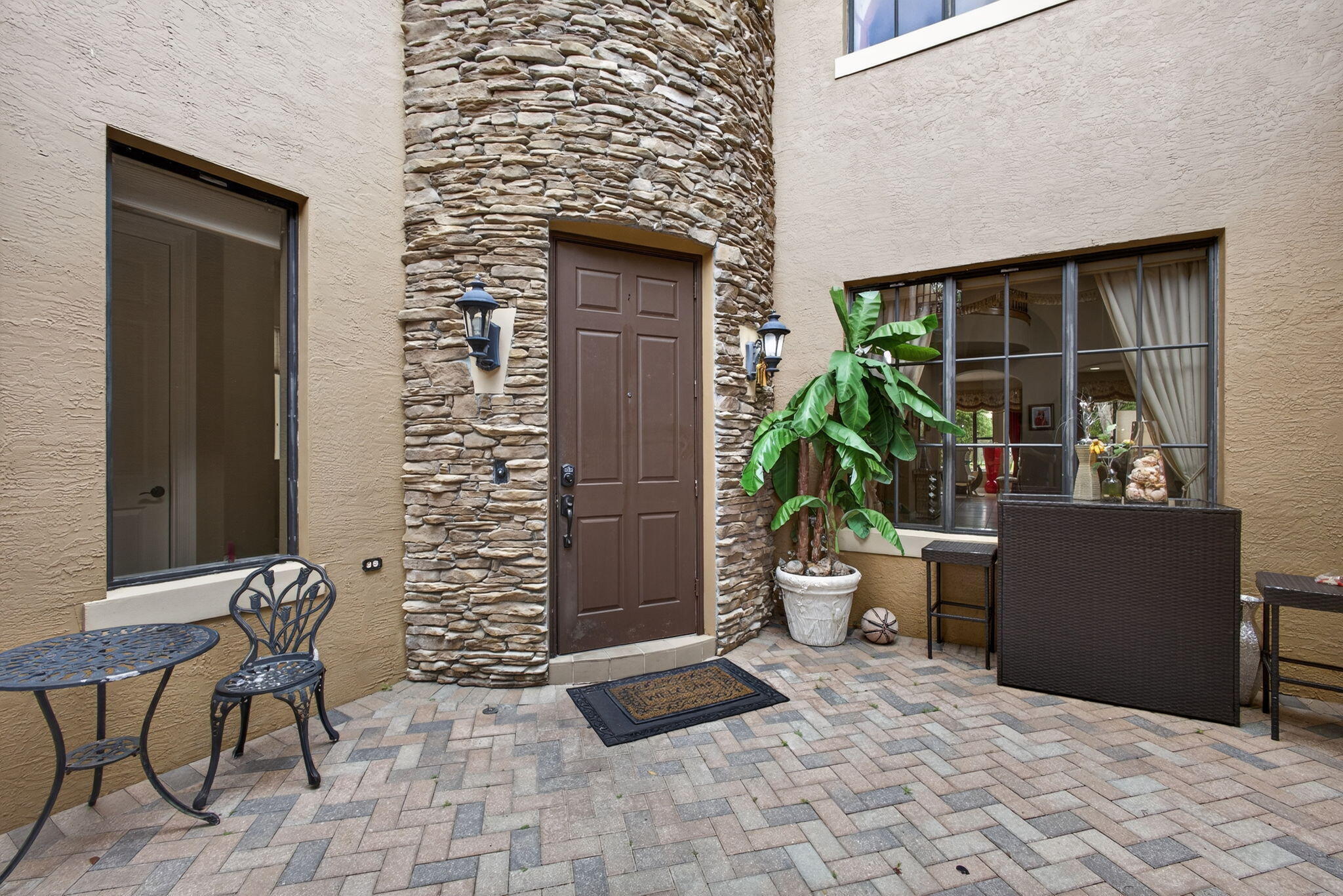 3501 Collonade Drive — Photo 3