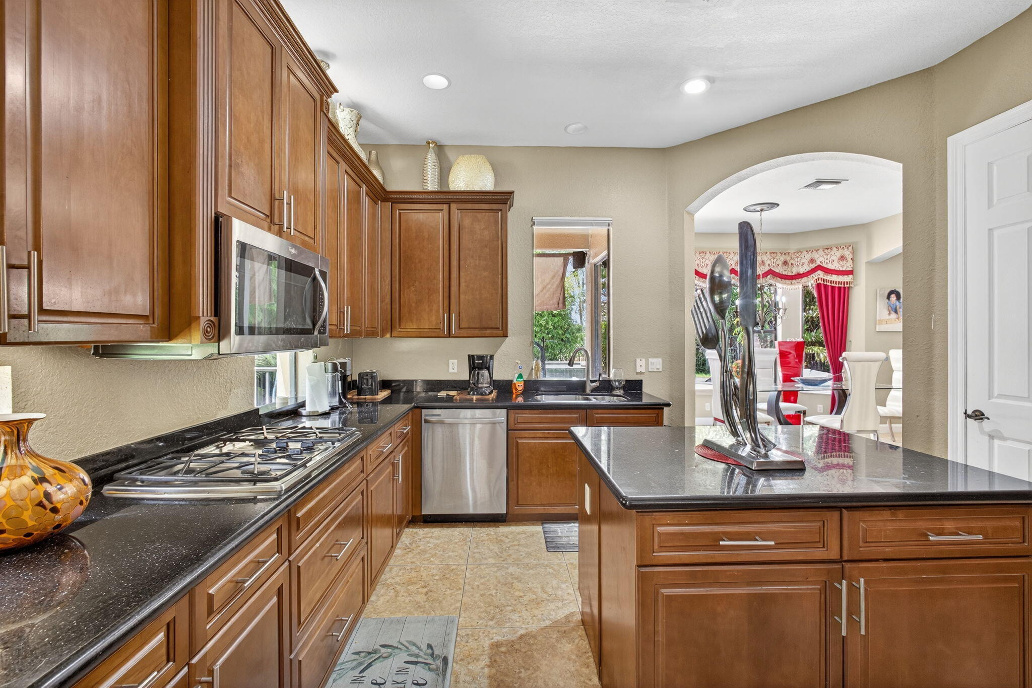 3501 Collonade Drive — Photo 5