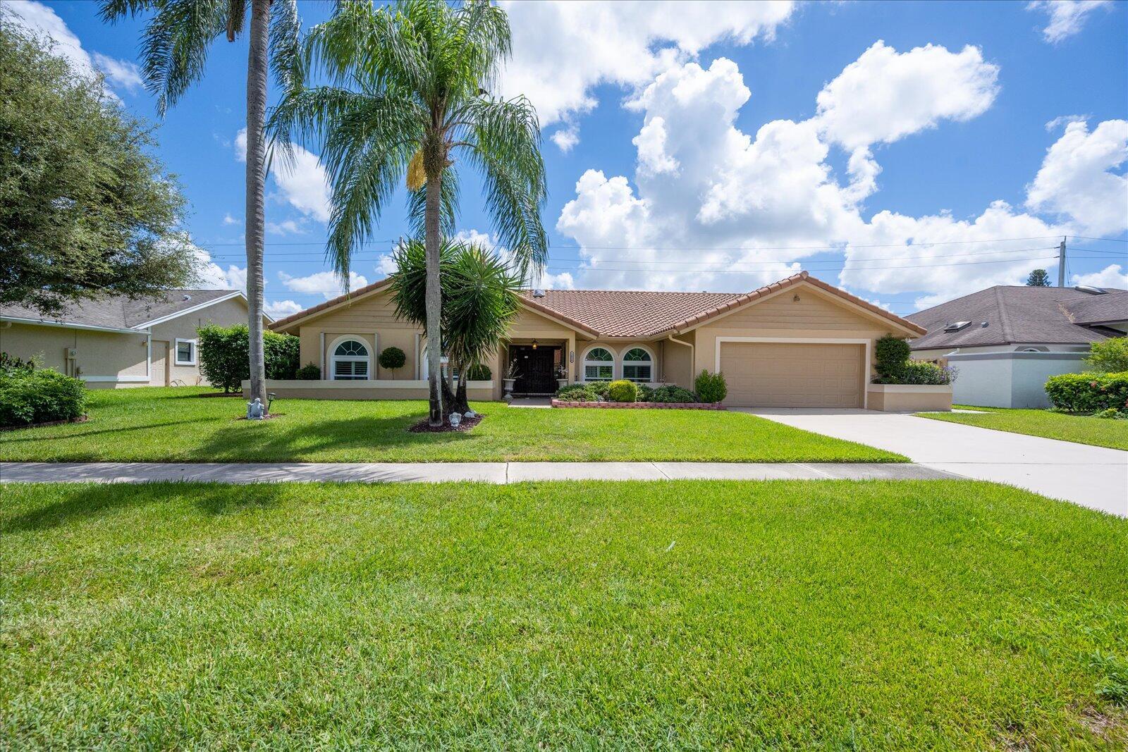 1654 Farmington Circle, Wellington FL 33414