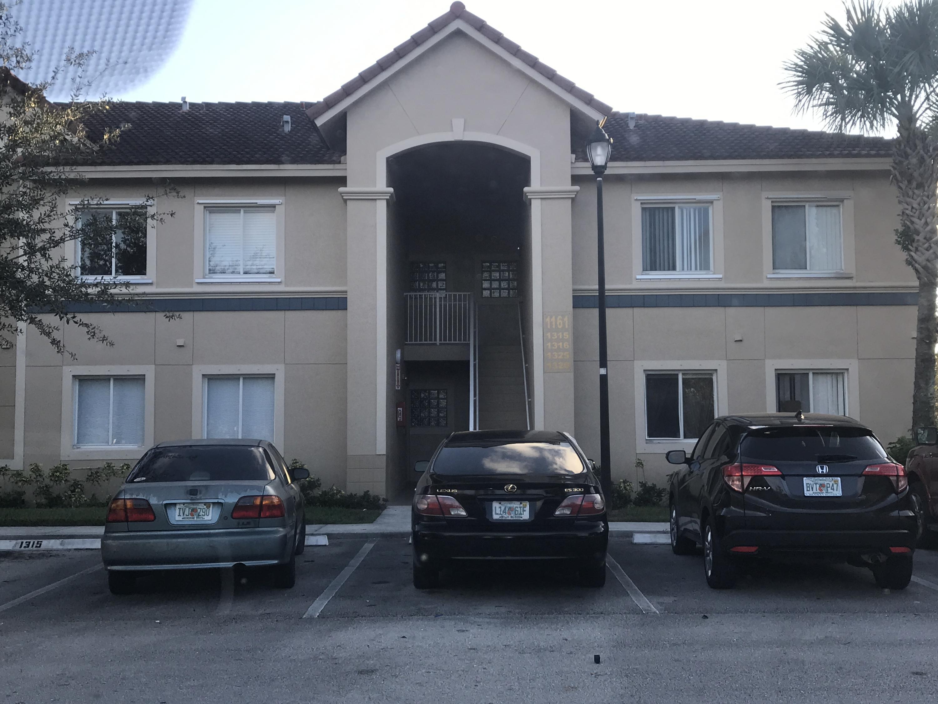 1095 Golden Lakes Boulevard, West Palm Beach FL 33411