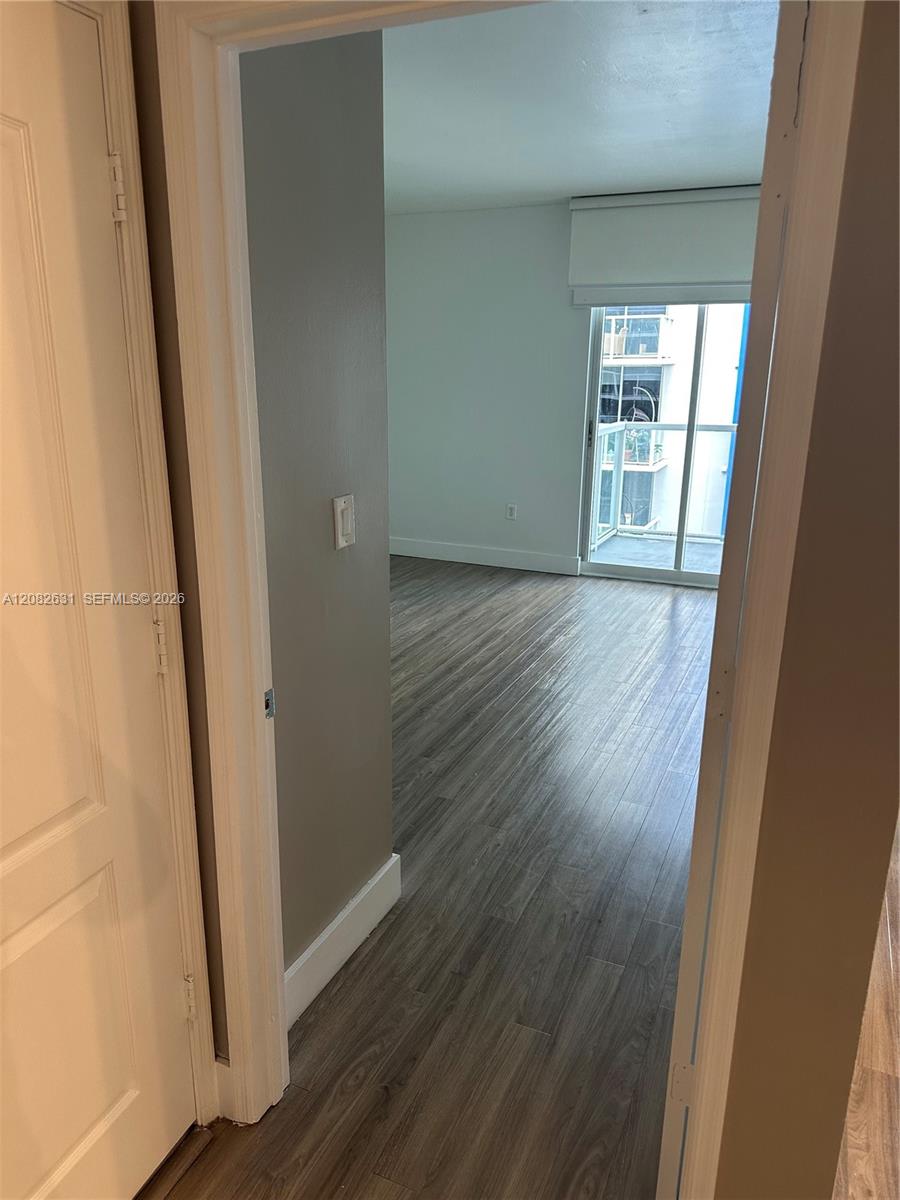 5091 NW 7th St # 811 — Photo 2