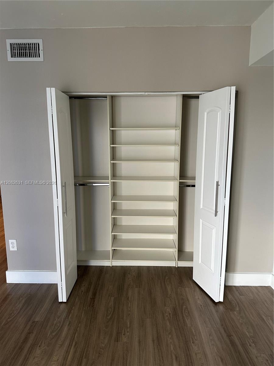5091 NW 7th St # 811 — Photo 4