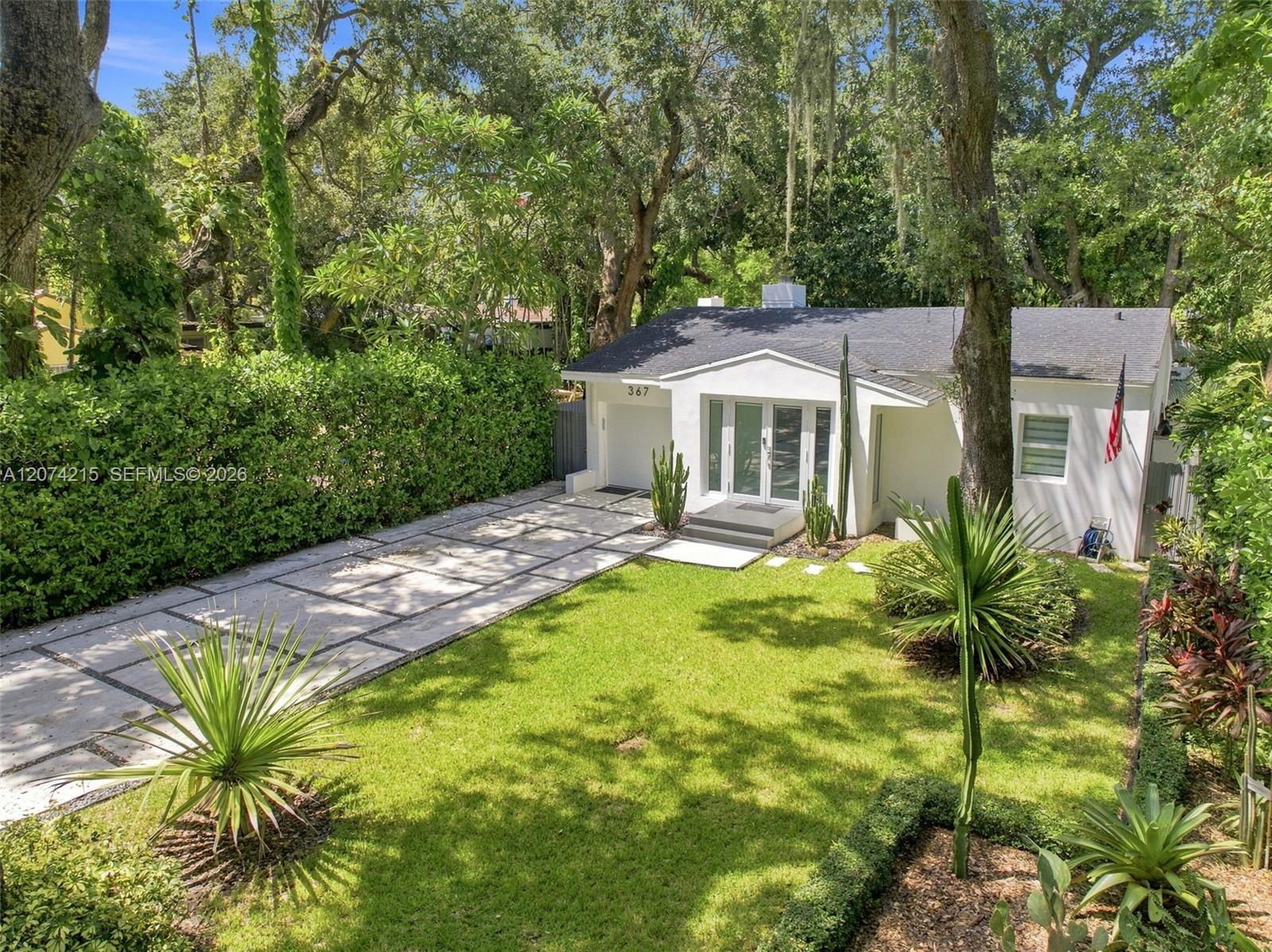 367 NE 86th St, El Portal FL 33138