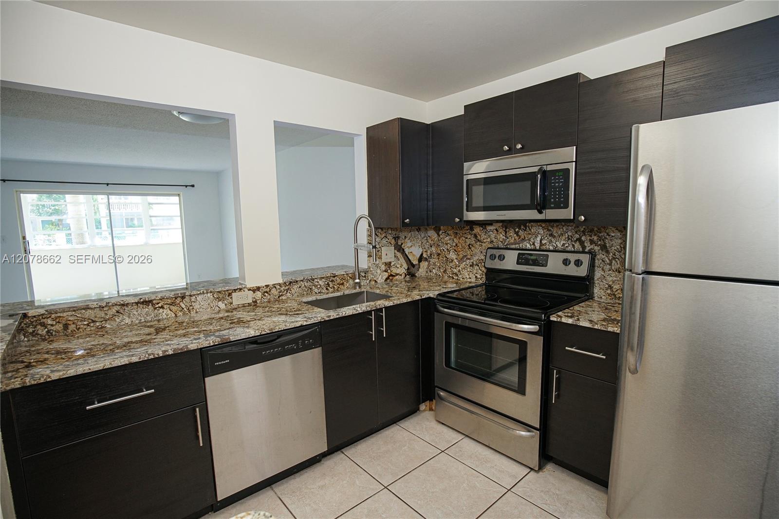 232 NE 12th Ave # 103 — Photo 4