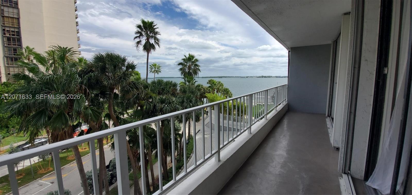 200 SE 15th Rd # 5H View 1