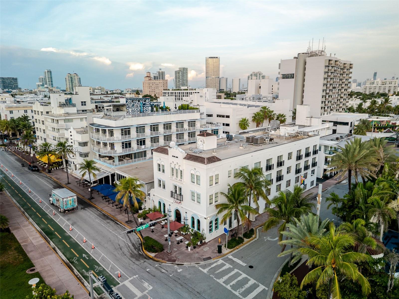 1060 Ocean Dr # D204 — Photo 3