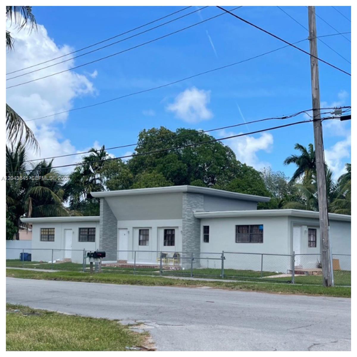 1301 NE 110th St # 3, Miami FL 33161