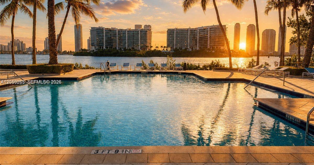 3105 NE 184th St # 7102, Aventura FL 33160