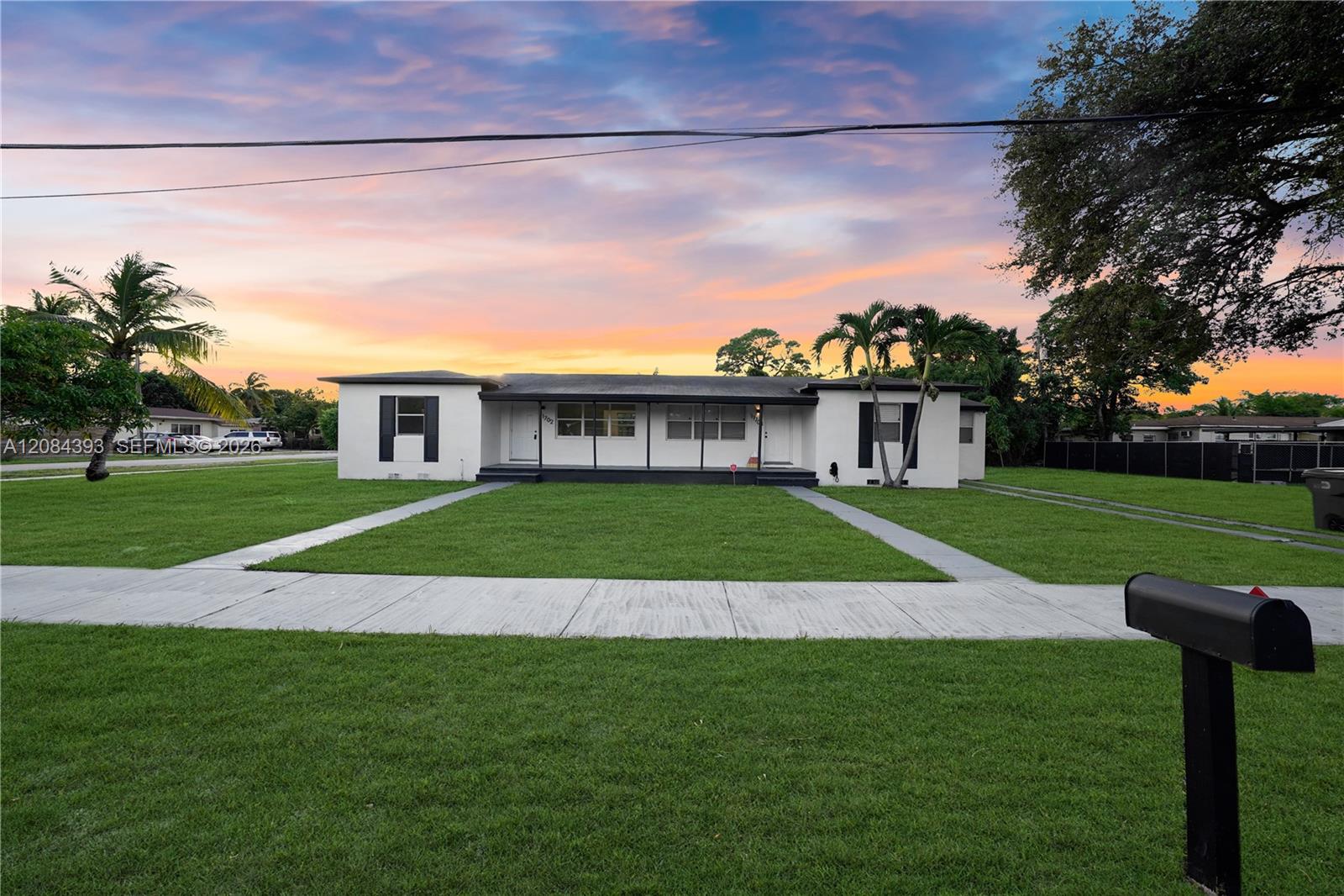 11702 NW 1st Ave # 11702, Miami FL 33168