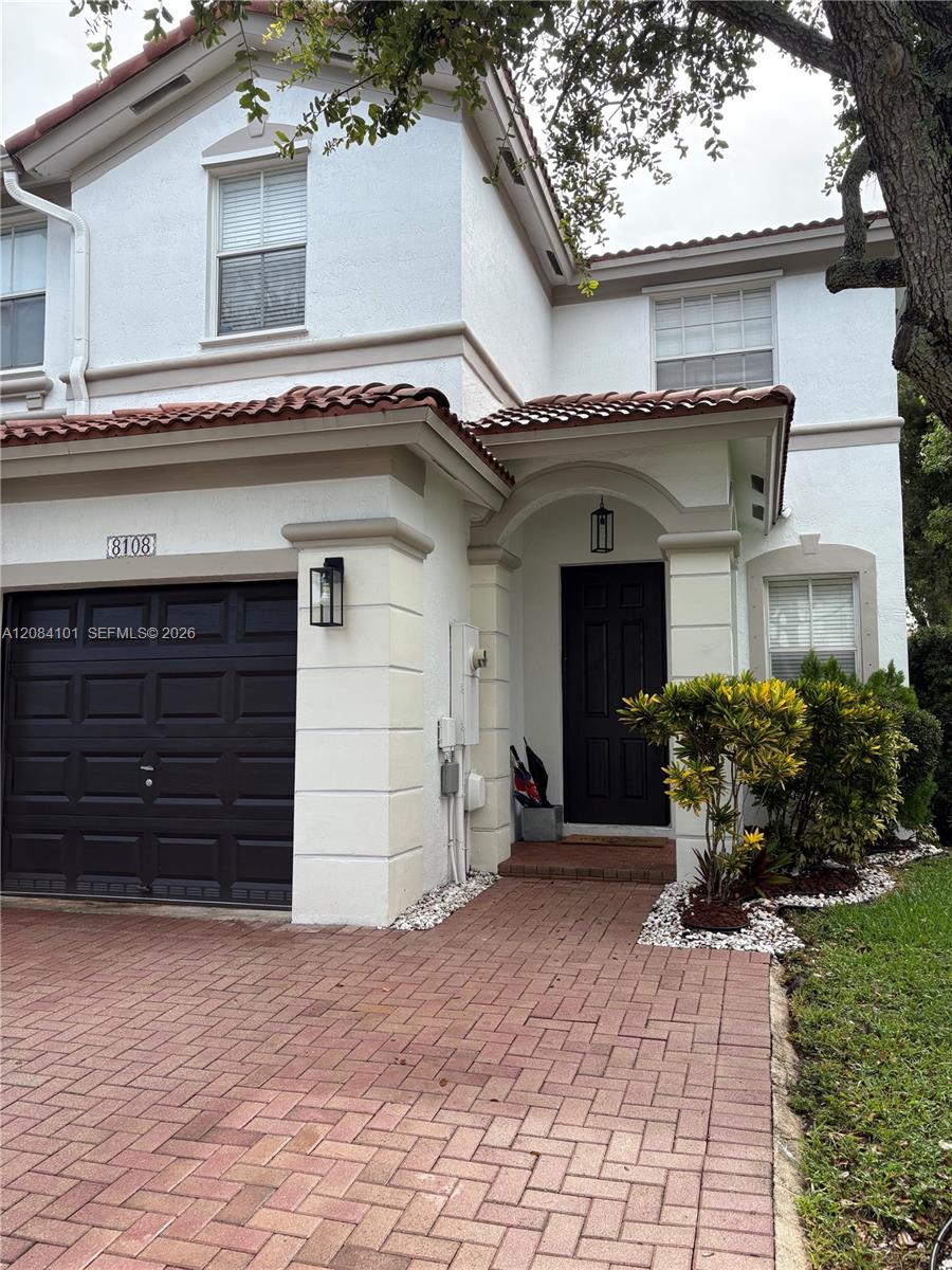 8108 NW 108th Ct — Photo 2