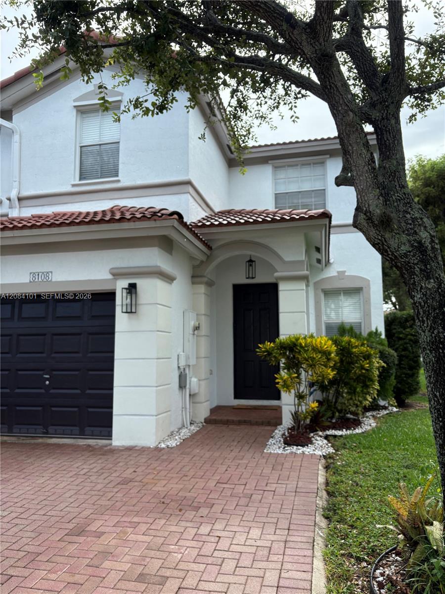 8108 NW 108th Ct — Photo 3