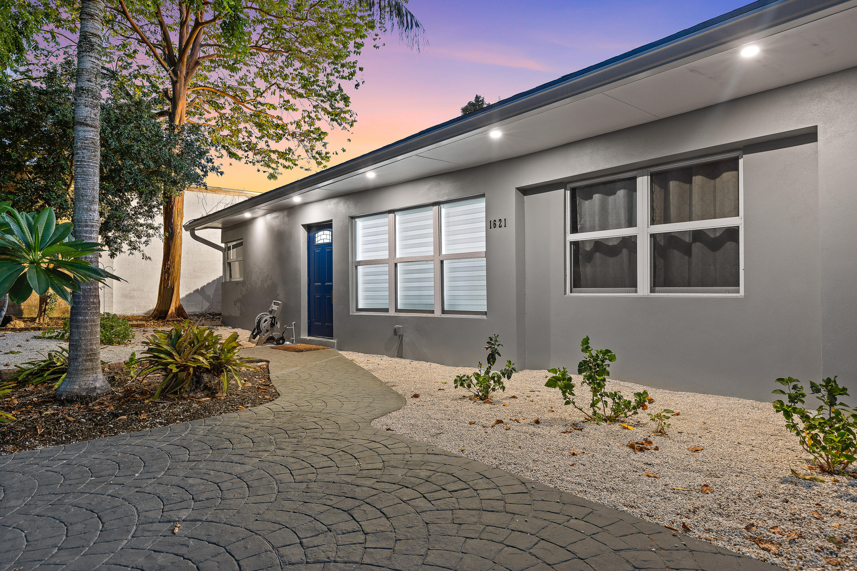 1621 NE 1ST Avenue, Pompano Beach FL 33060