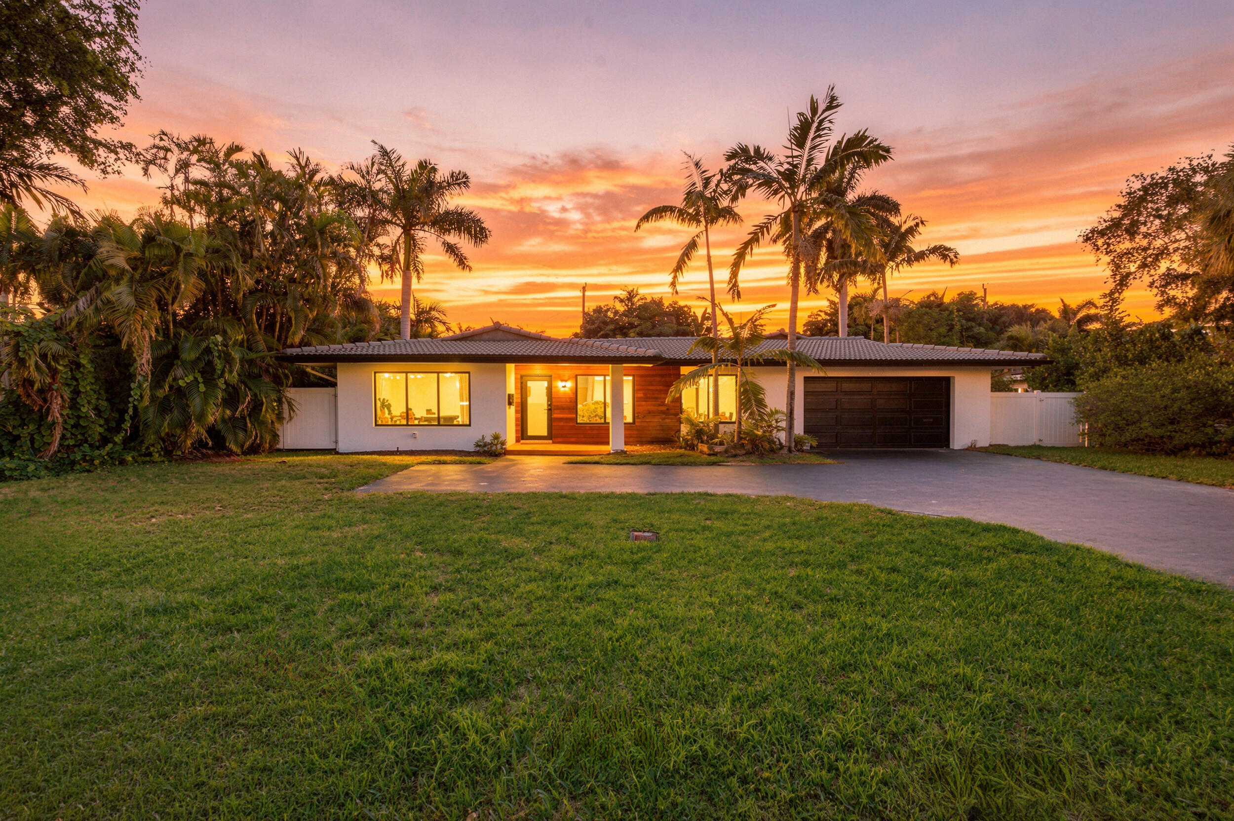 2457 NE 27th Terrace, Fort Lauderdale FL 33305