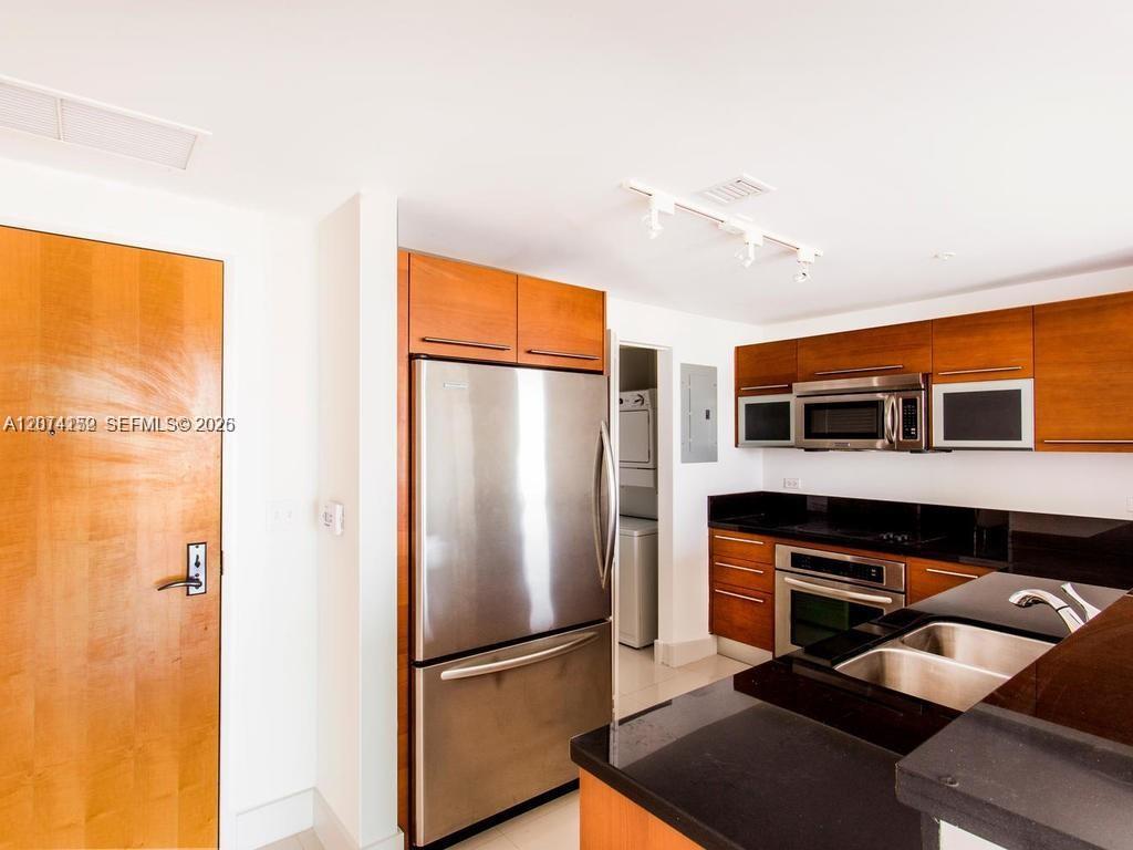 244 Biscayne Blvd # 1002 — Photo 3