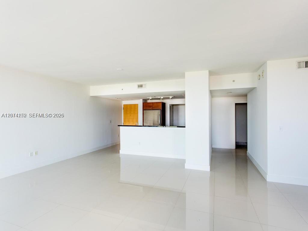 244 Biscayne Blvd # 1002 — Photo 4