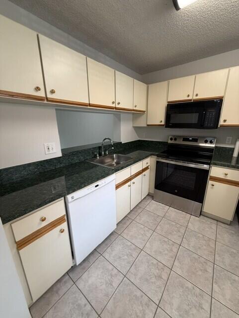 3031 HOLIDAY SPRINGS Boulevard # 7, Margate FL 33063