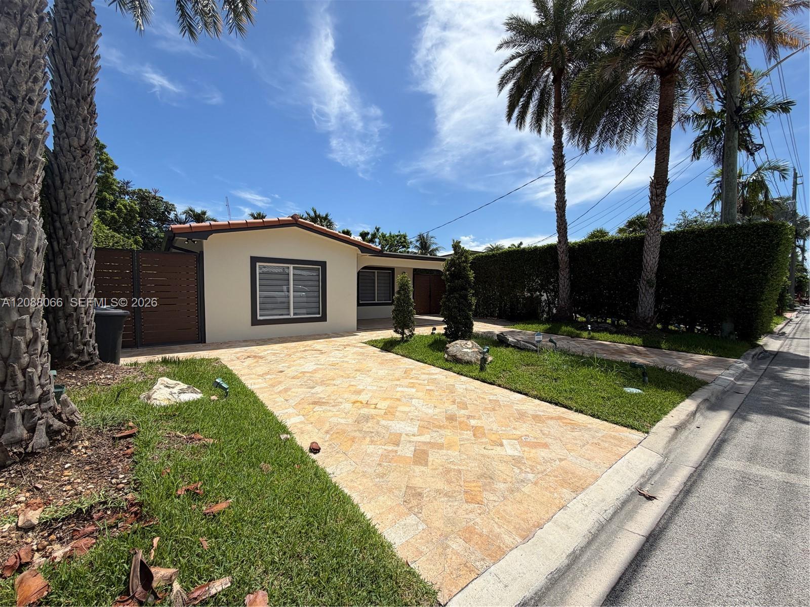 9341 Dickens Ave — Photo 3