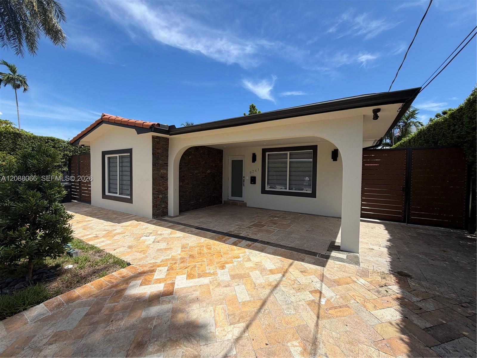 9341 Dickens Ave — Photo 5
