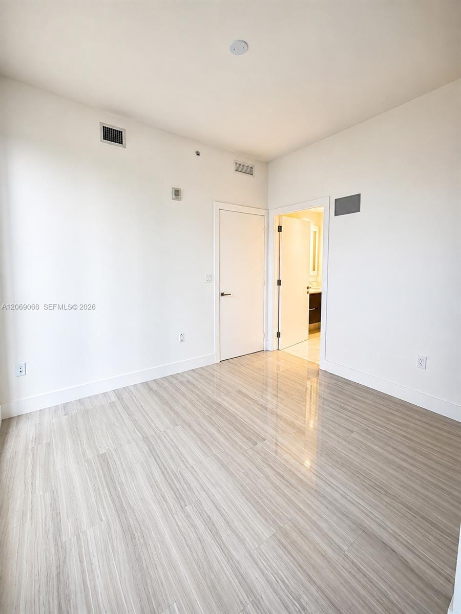 1451 Brickell Avenue # 2706 — Photo 4