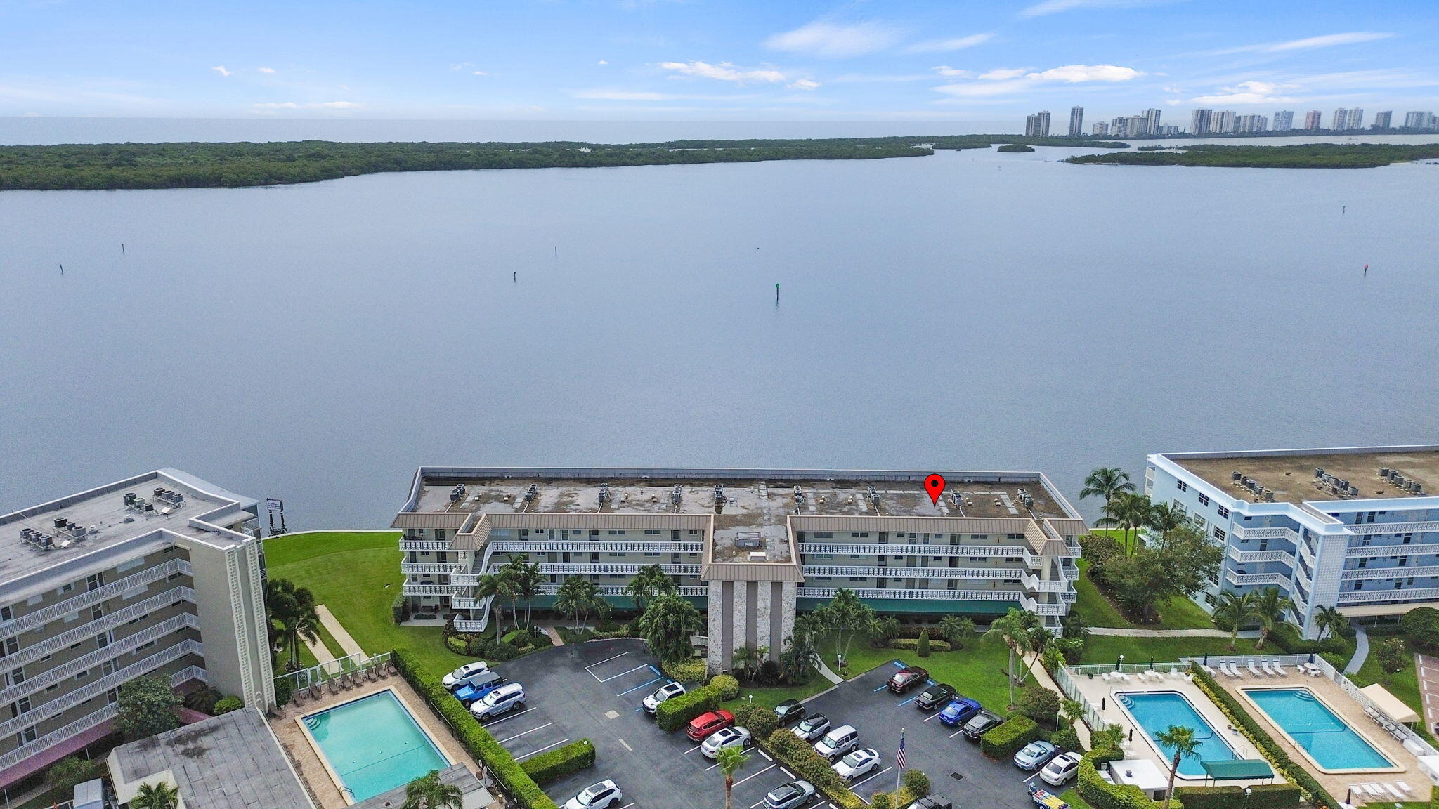 52 Yacht Club Drive # 103, North Palm Beach FL 33408