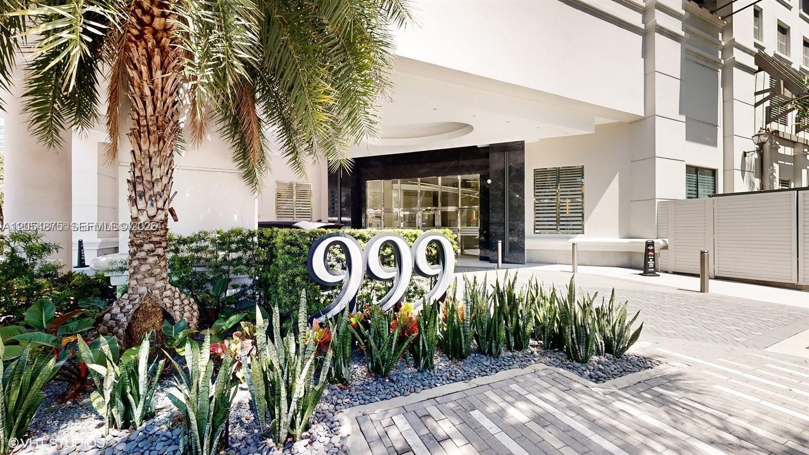999 SW 1st Ave # 3302, Miami FL 33130