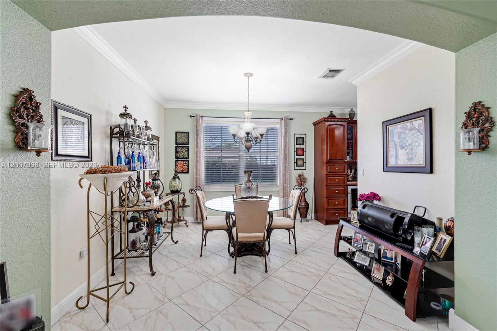 2250 SW 155th Ave — Photo 5