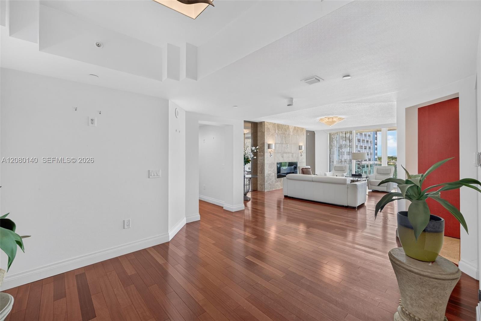 2845 NE 9th St # 1204 — Photo 3