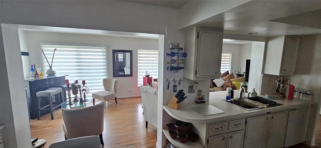 7000 NW 11th Street — Photo 3