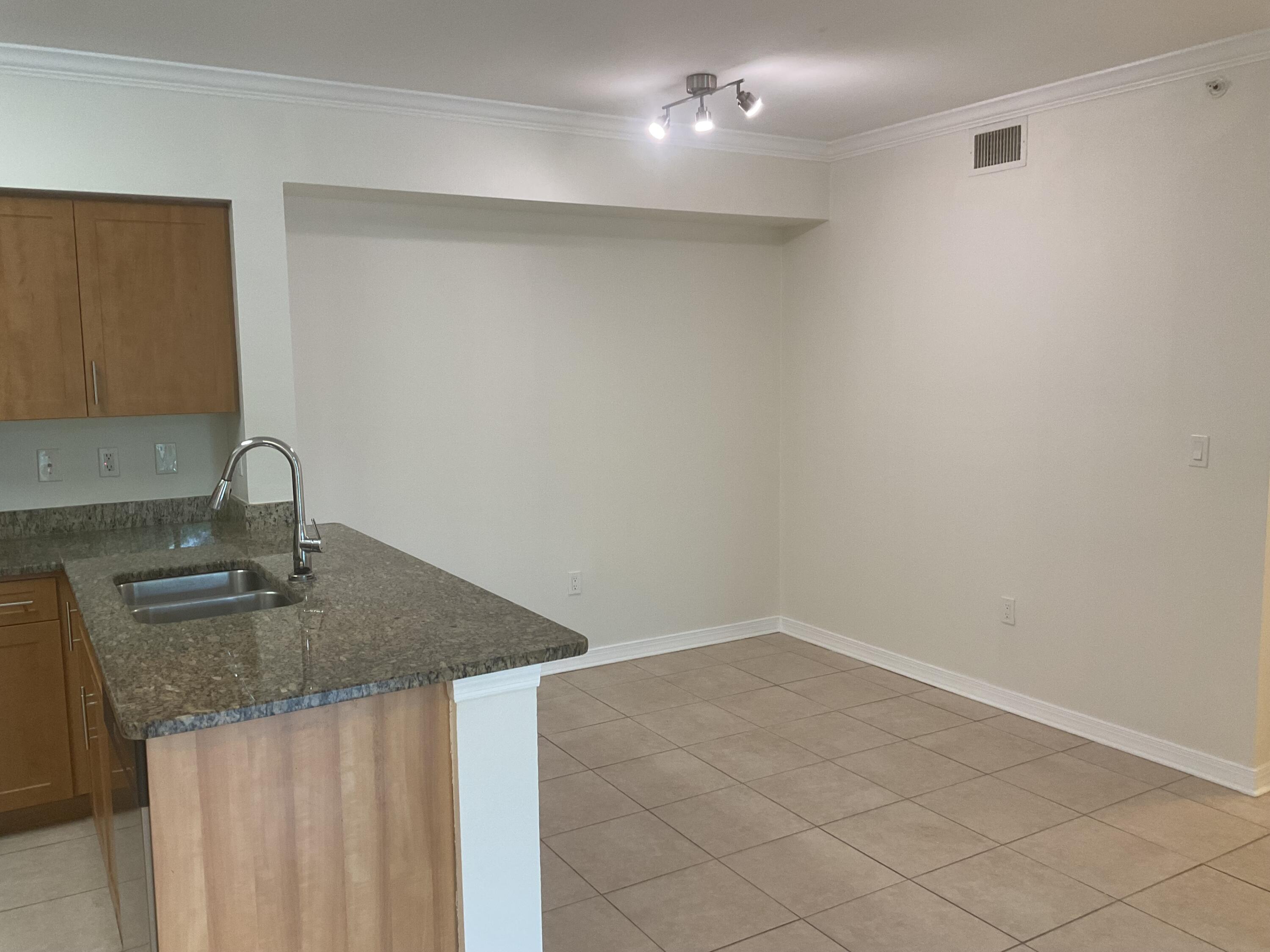 6505 Emerald Dunes Drive # 204 — Photo 2
