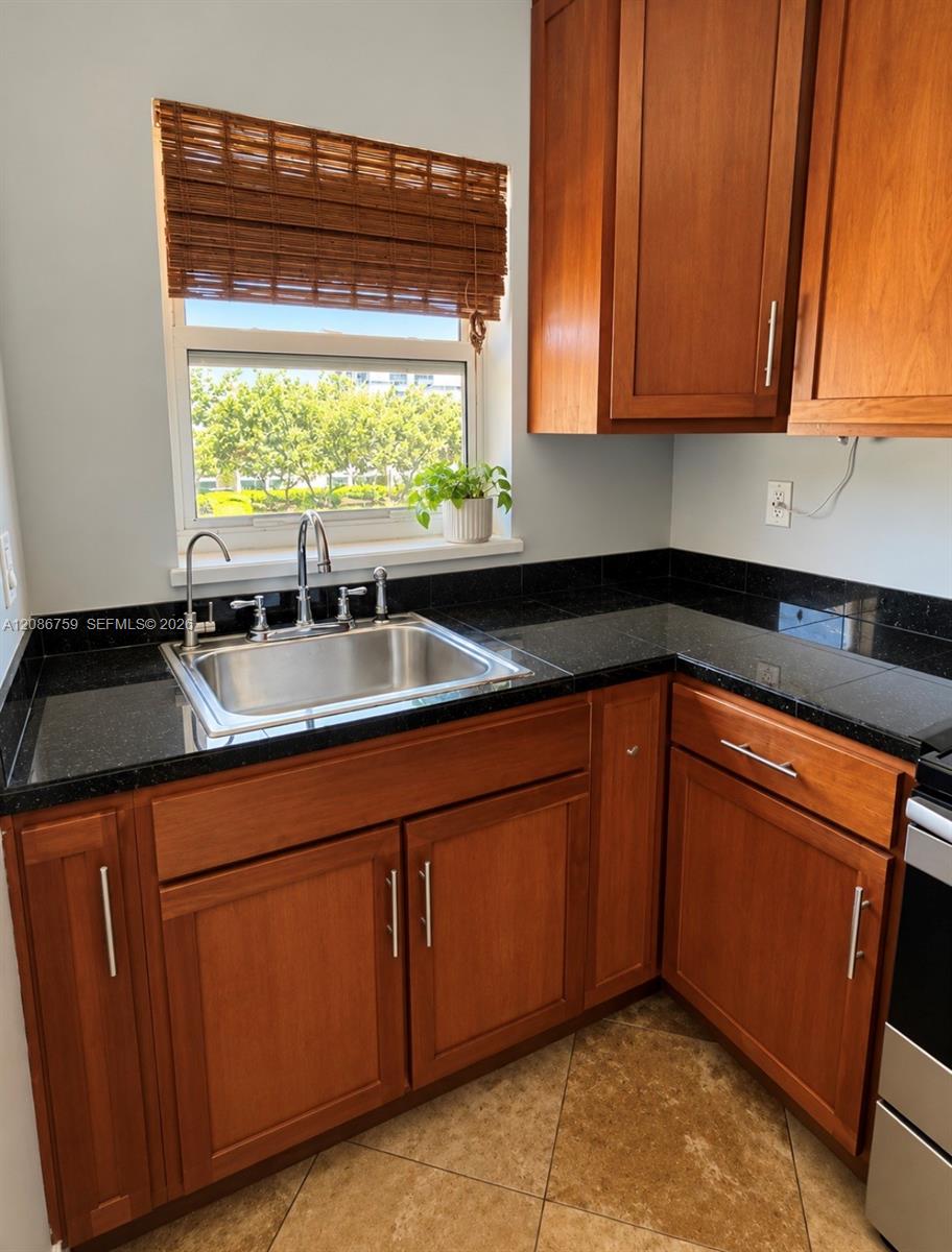 1000 SE 15th St # 205 — Photo 5