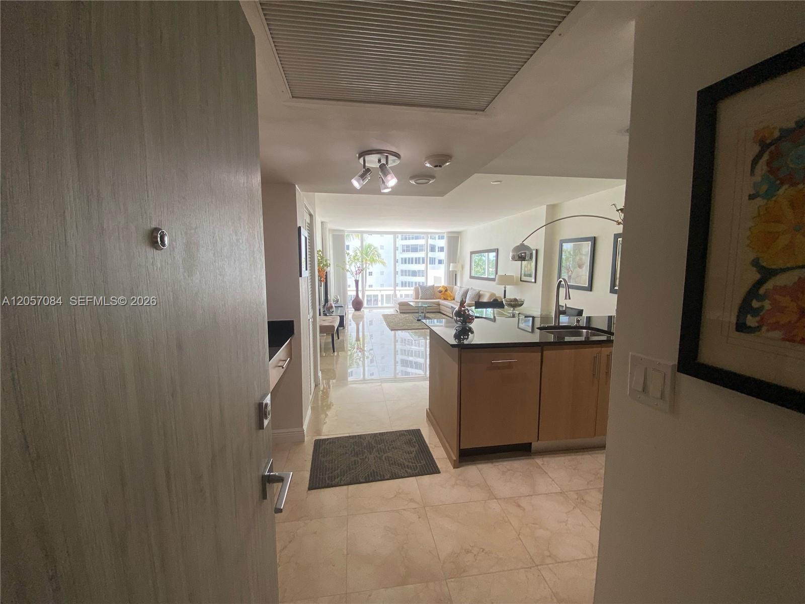 10275 Collins Ave # 215, Bal Harbour FL 33154