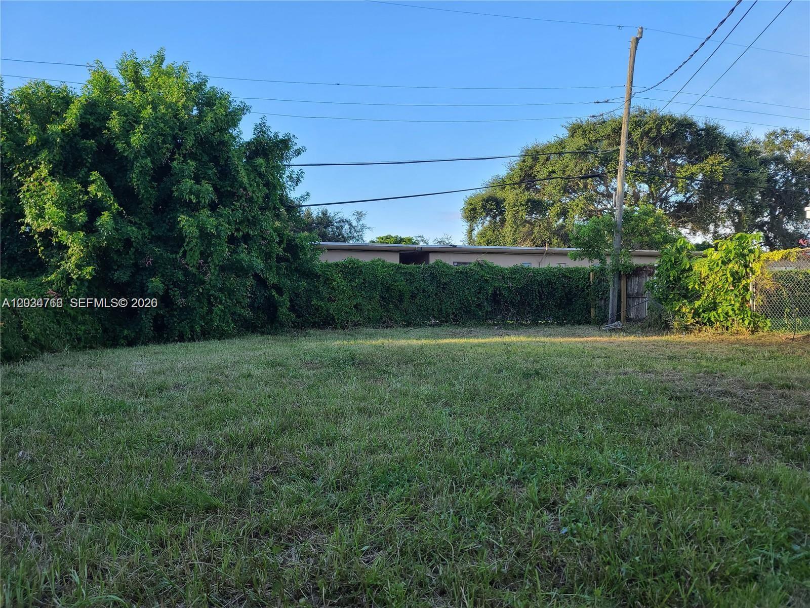 2581 NW 13th Ct — Photo 2