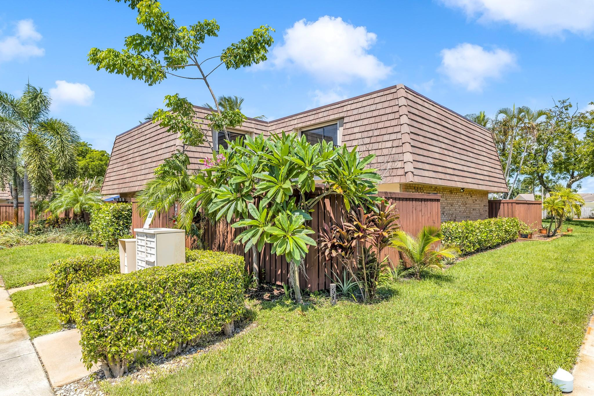 2776 SW 15th Street, Deerfield Beach FL 33442