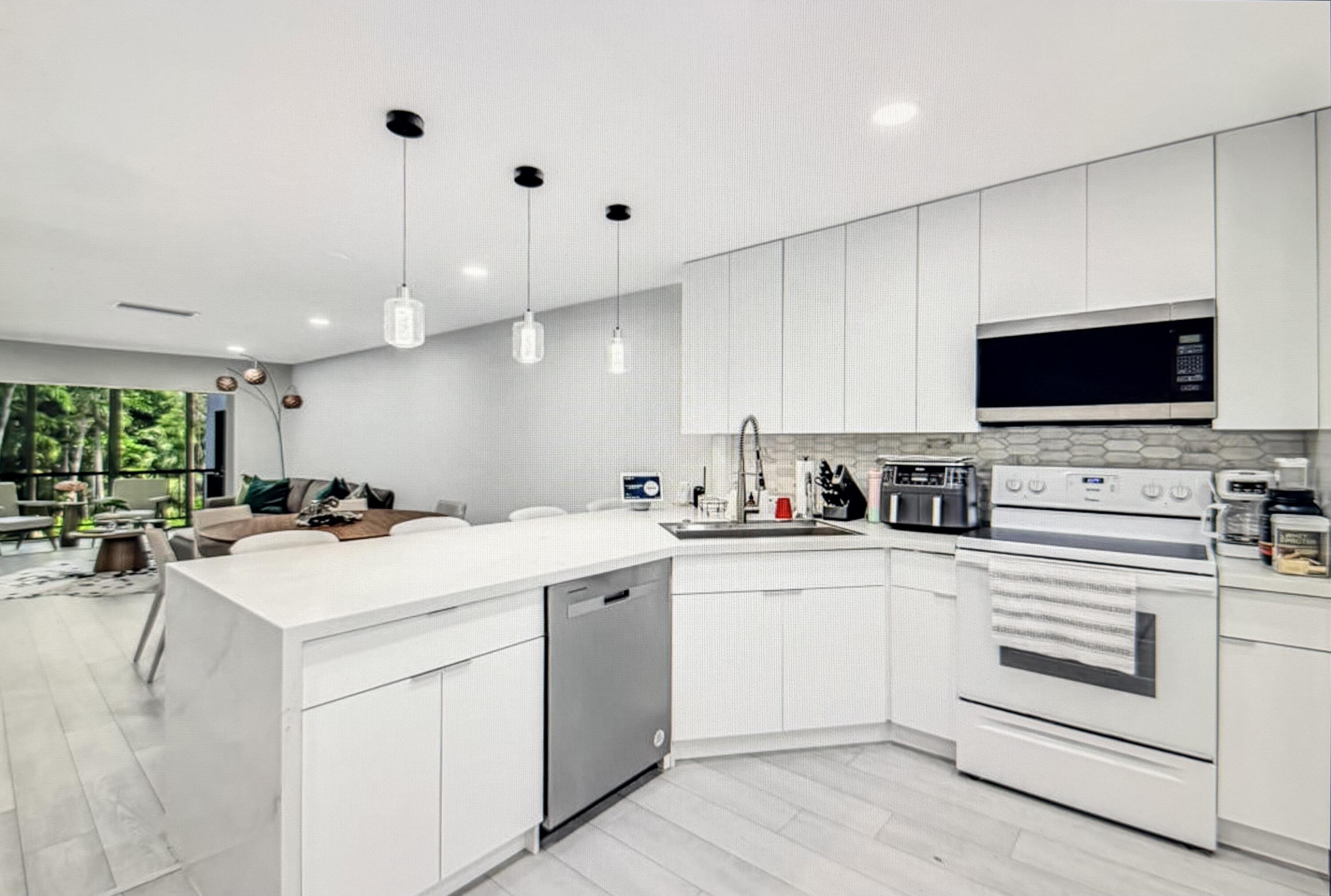 21362 JUEGO Circle # 33D, Boca Raton FL 33433