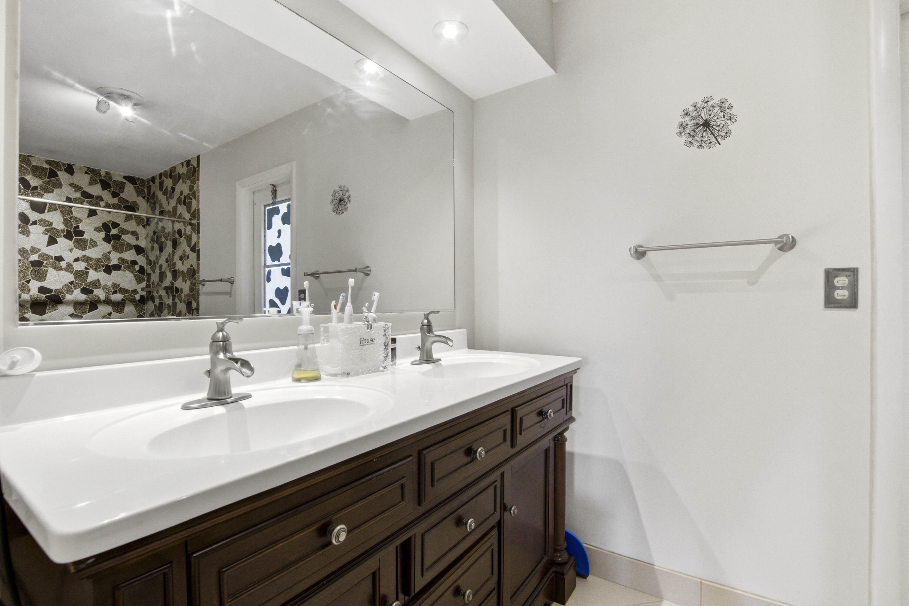 520 SW 111TH Avenue # 301, Pembroke Pines FL 33025