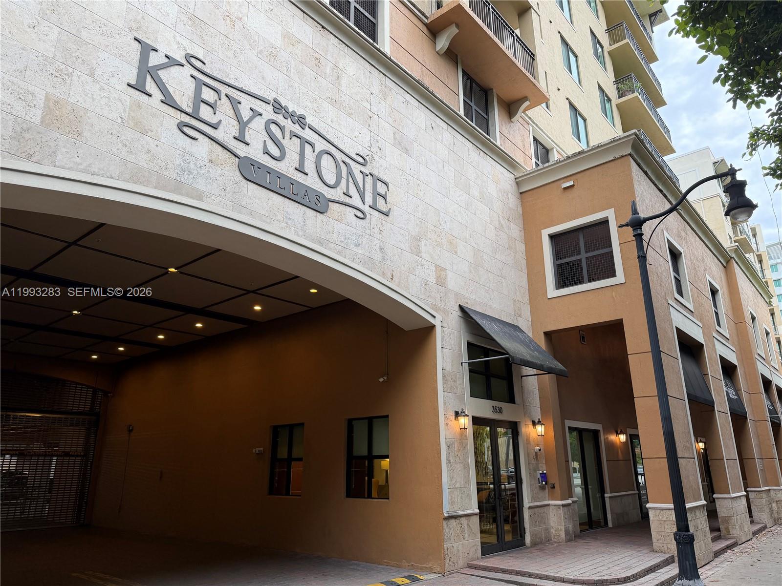 3530 SW 22nd St # 706, Miami FL 33145