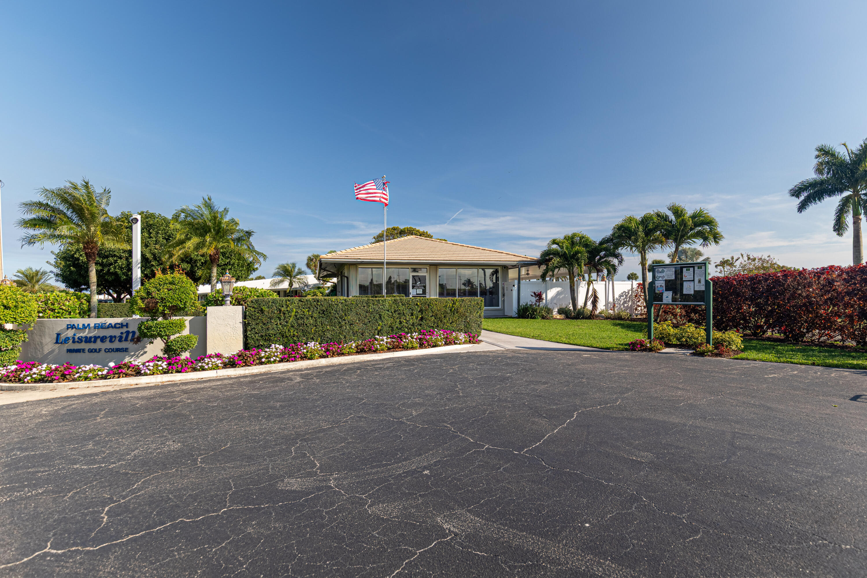 300 SW Golfview Terrace # 142, Boynton Beach FL 33426